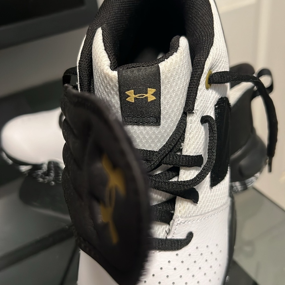 Under armour zone BB basketball shoes - Picture 3 of 7